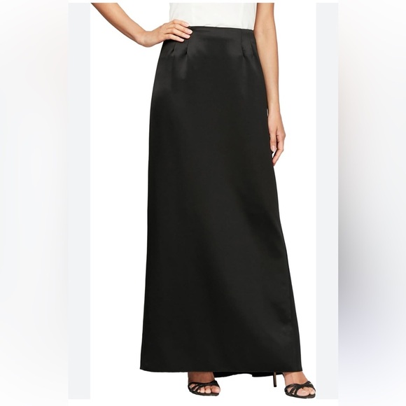 Xscape Women’s Floral Long Satin Skirt Black Size 10 - Picture 17 of 17